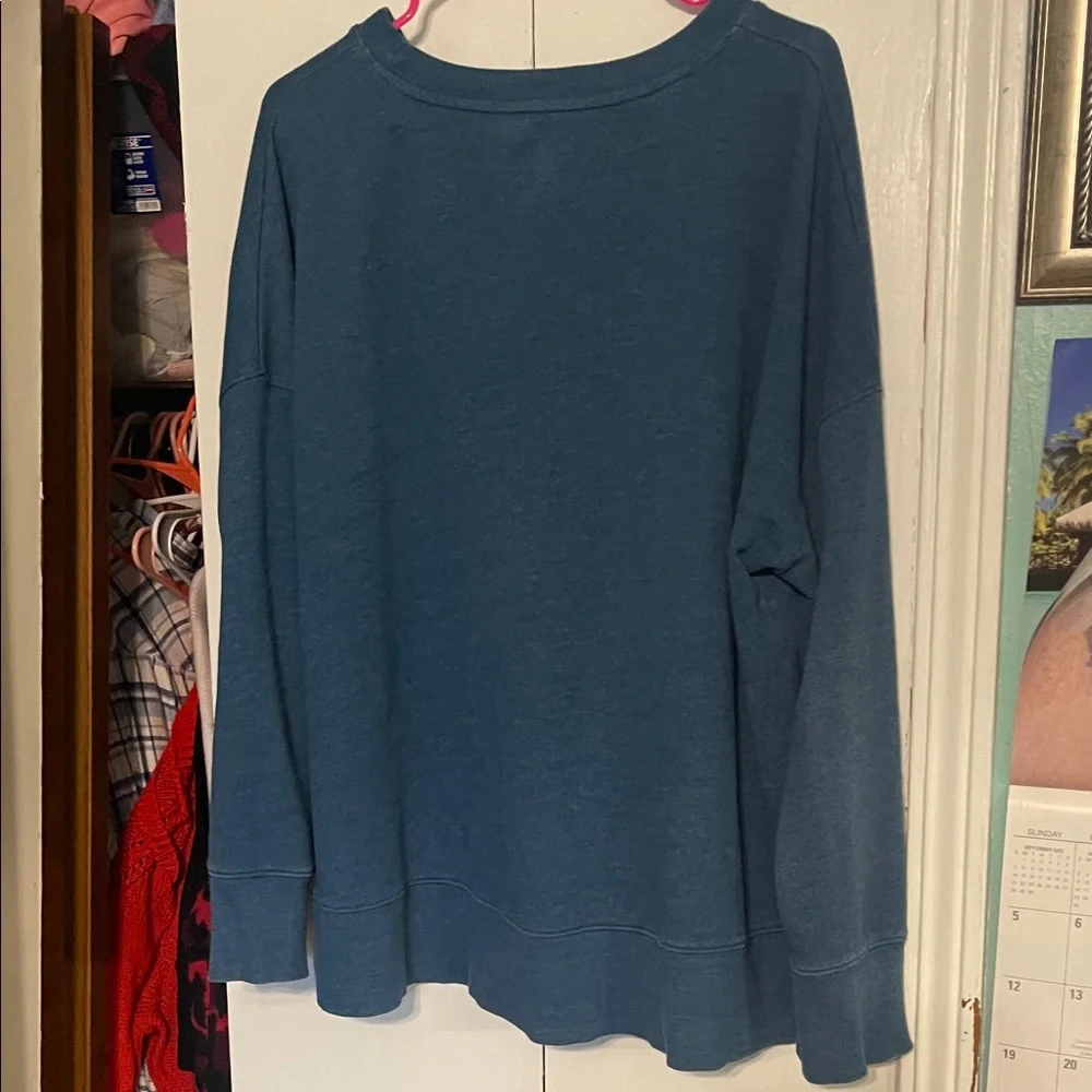 Time and Tru Blue Crew Neck Sweater - Picture 3 of 4